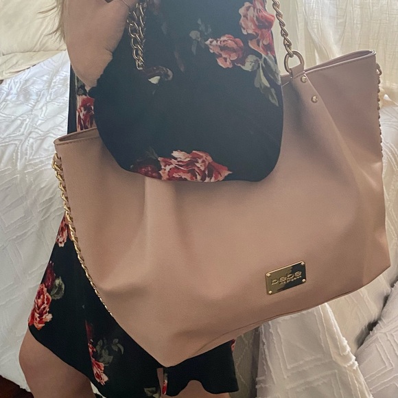 bebe  soft  pink purse Medium size - Picture 2 of 11